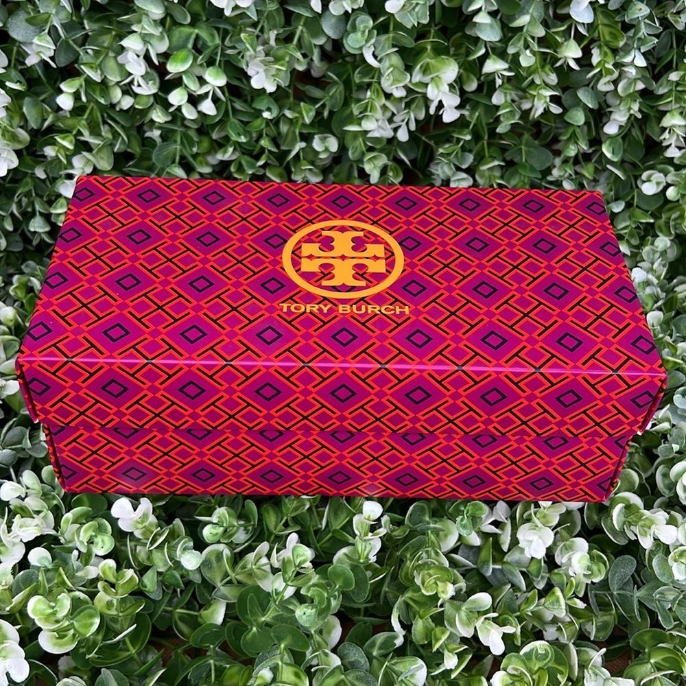 Tory Burch Shoe Box with Tissue Paper Gift Box / Decor - Picture 4 of 12